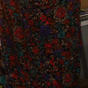 Youthful Floral Skirt knee to long Nice Vintage Classic Lot 5